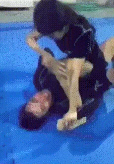 大男人打不过女人？