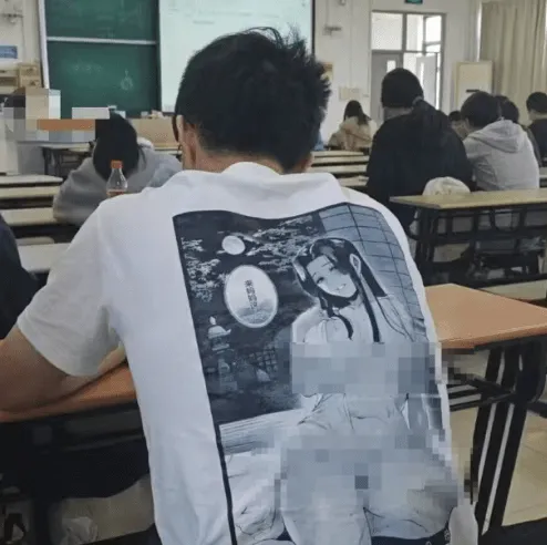 看来他在这个学校已经没有在乎的人了