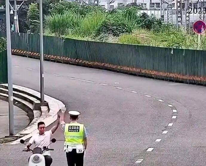 280000刘帅POLICE