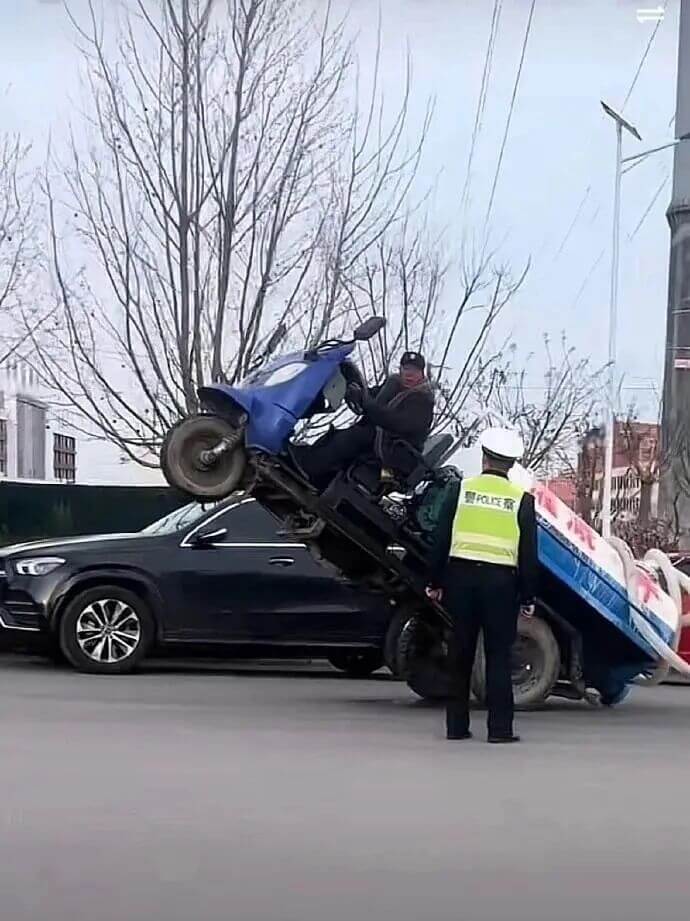 爱玛丽