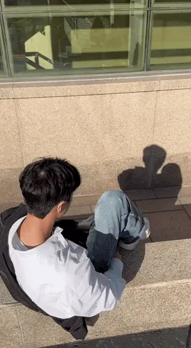 单身的兄弟有福了