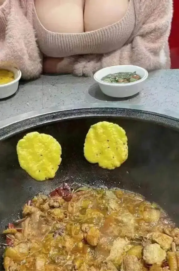 还没吃过如此奶香味十足的地锅鸡😂