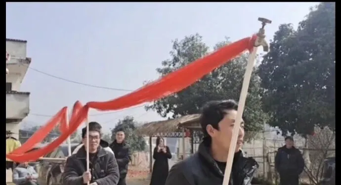 经费有限之舞龙