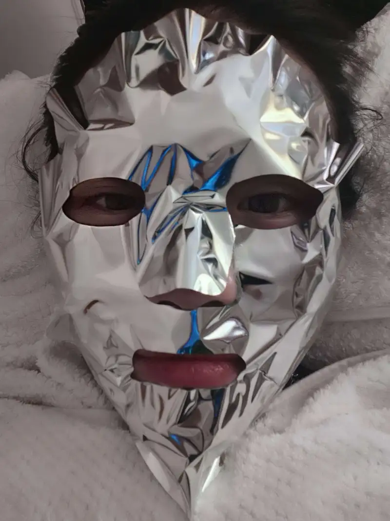 现在的美容项目一个比一个炸裂躺一个小时被电了一个小时微电流在
